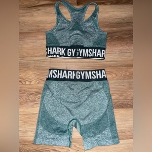 Gymshark shirts and Sports Bra Set